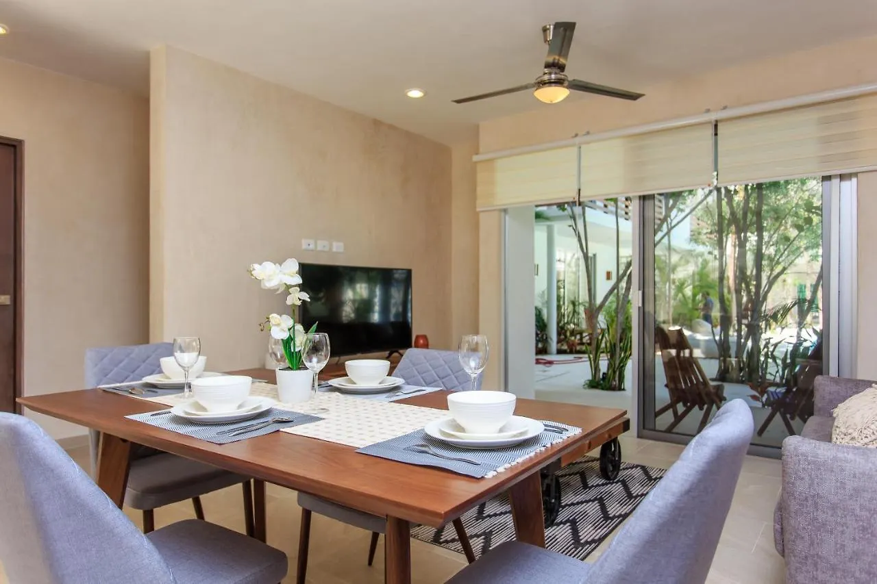 Charming Nature-Inspired Condos With Sultry Surroundings By Stella Rentals 툴룸 멕시코